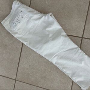 White House Black Market / size 14 / capri length